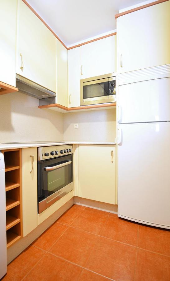 Galihost - Apartamento Con Piscina En El Centro De Sanxenxo Buitenkant foto