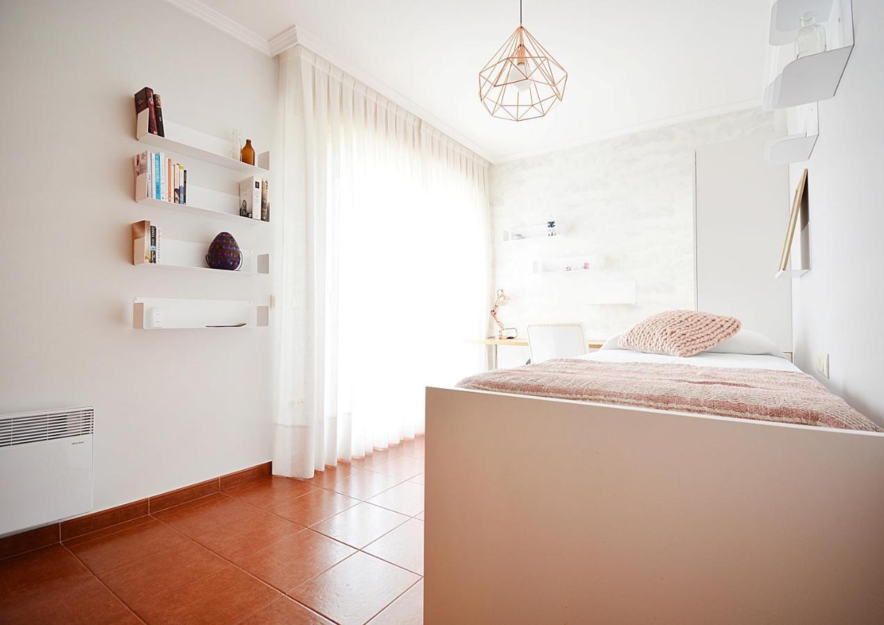 Galihost - Apartamento Con Piscina En El Centro De Sanxenxo Buitenkant foto